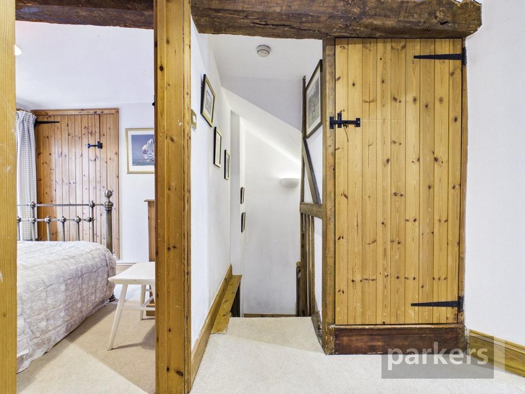 Bedroom / Hallway