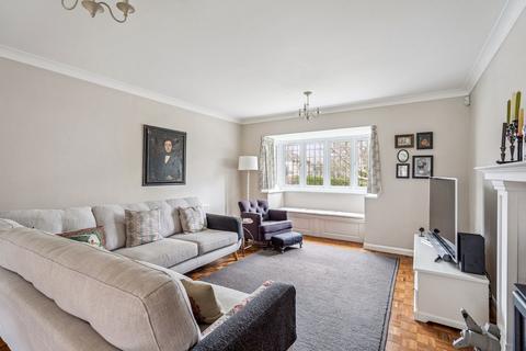 5 bedroom detached house for sale, Dove Park, Chorleywood, WD3