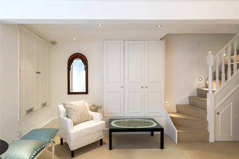 Studio to rent, Chipstead Street, London, SW6
