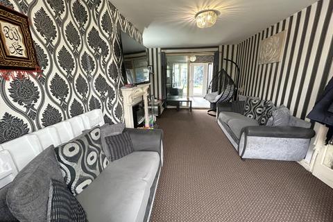 3 bedroom semi-detached house for sale, Ellesmere Drive, Cheadle