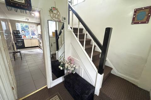 3 bedroom semi-detached house for sale, Ellesmere Drive, Cheadle