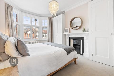 5 bedroom house for sale, Revelstoke Road, London