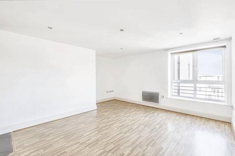 undefined, High Street, Brentford TW8