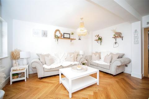 4 bedroom detached house for sale, Marden Road, Rochester, Kent, ME2