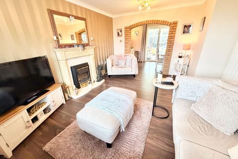 2 bedroom semi-detached house for sale, Derwent Close, Brierley Hill DY5