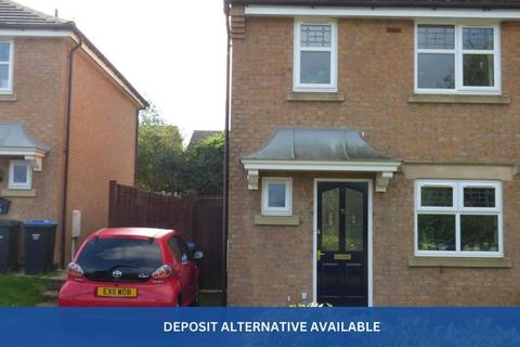 3 bedroom semi-detached house to rent, Petworth Drive, Market Harborough