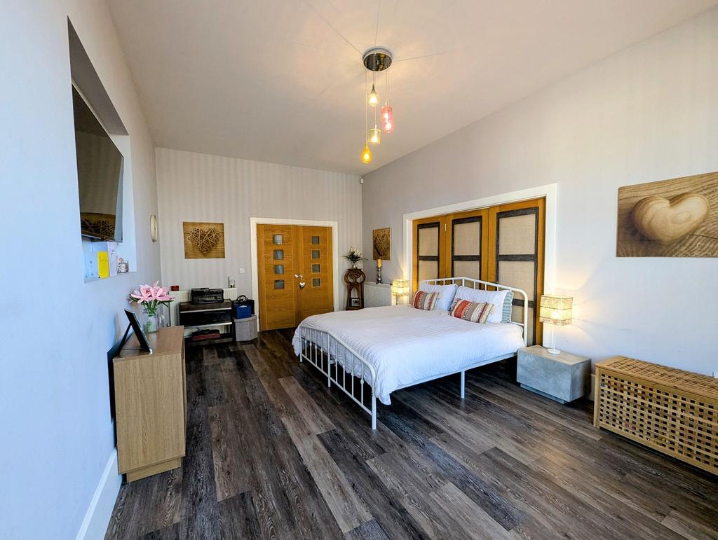 Dining Room/Bedroom