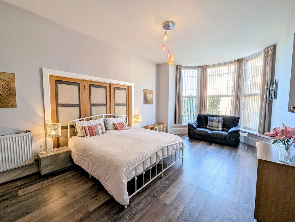 Dining Room/Bedroom
