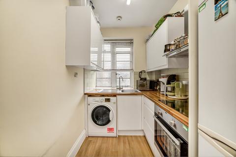 2 bedroom flat to rent, Pembroke Road, London, W8