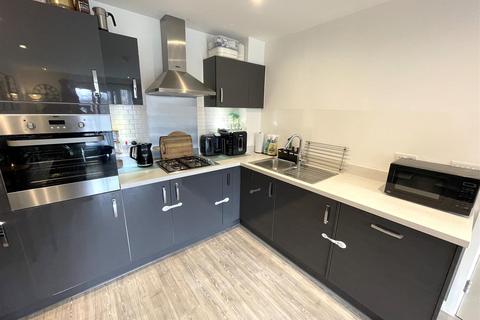 2 bedroom apartment for sale, Enriqueta Rylands Close, Stretford, Manchester, M32