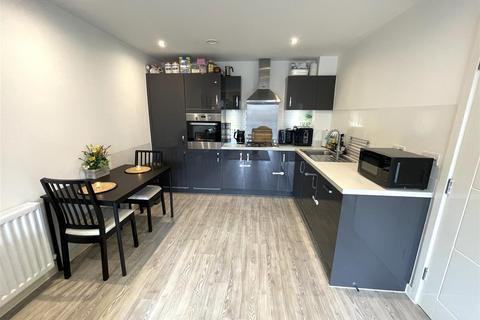 2 bedroom apartment for sale, Enriqueta Rylands Close, Stretford, Manchester, M32