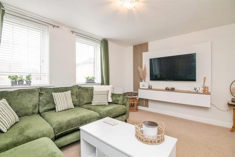 3 bedroom semi-detached house for sale, Richard Bradley Way, Tipton