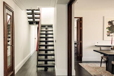 3 bedroom apartment for sale, South Street, London W1K
