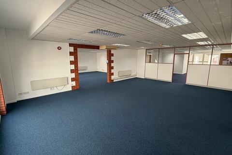 Office to rent, 24-26 Bedford St Leamington Spa CV32 5DY