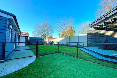 4 bedroom detached house for sale, Chawn Hill, Oldswinford, Stourbridge, DY9
