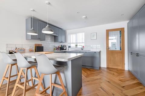 4 bedroom semi-detached house for sale, Hawthorn Way, Truro TR3
