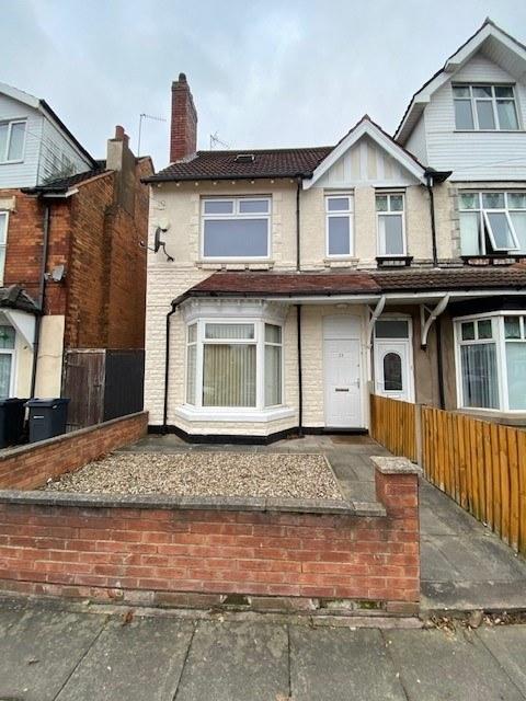 1 bedroom Semi Detached for rent
