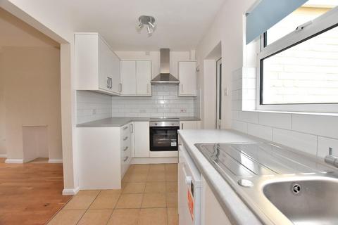 3 bedroom terraced house to rent, Chaffix, Felsted, Dunmow