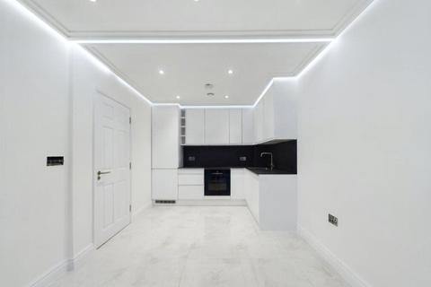 1 bedroom apartment to rent, Bloemfontein Road, London, W12
