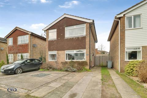 3 bedroom detached house for sale, Cranfield Drive, Alsager