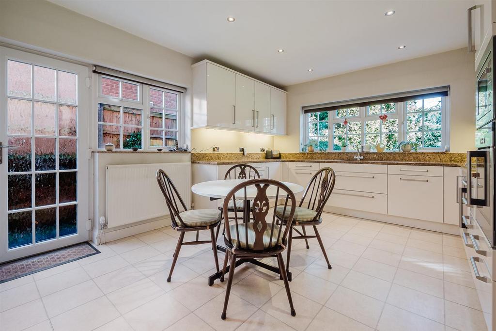 Breakfast Kitchen