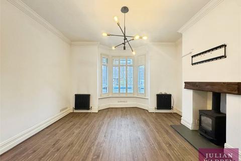 3 bedroom terraced house to rent, Tintern Avenue, West Didsbury, Manchester, M20