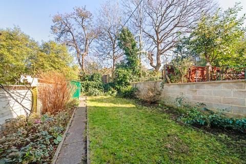 5 bedroom house for sale, Gubyon Avenue, Herne Hilll, London, SE24