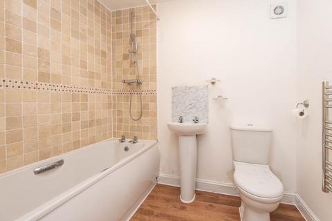 2 bedroom flat to rent, Fitzhubert Road, Sheffield S2
