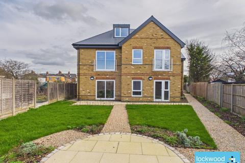 1 bedroom apartment to rent, Maxwell Mews, Egham