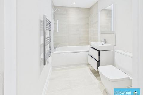 1 bedroom apartment to rent, Maxwell Mews, Egham