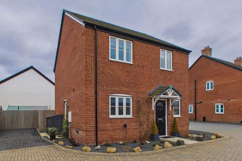 St. James Close, Welland, Malvern
