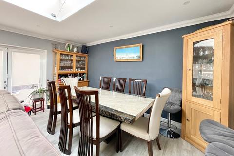 undefined, Woodcot Gardens, FARNBOROUGH GU14