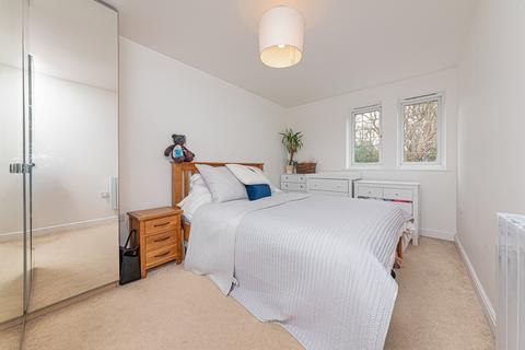 2 bedroom flat for sale, Vernon Court
