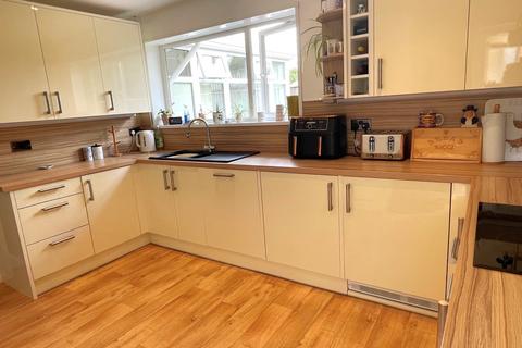 3 bedroom detached bungalow for sale, Chaveney Close, Dibden Purlieu, Southampton