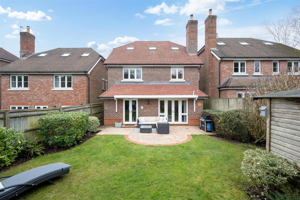 HILLSIDE (17).jpg