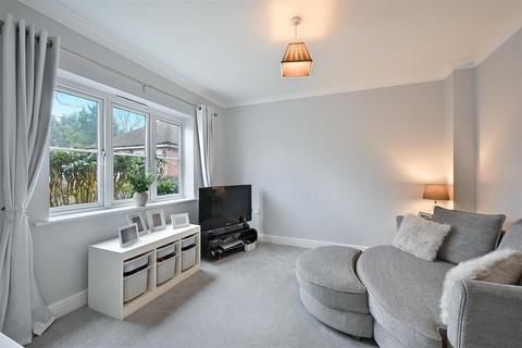 undefined, Hillside, Banstead