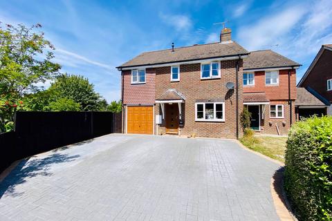 4 bedroom link detached house for sale, Callender Walk, Haywards Heath RH17