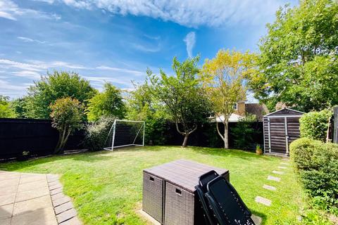4 bedroom link detached house for sale, Callender Walk, Haywards Heath RH17