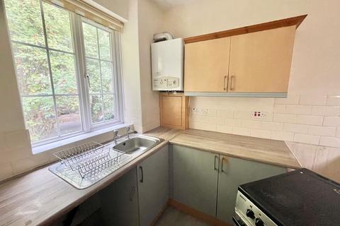2 bedroom apartment to rent, Linden Avenue, Sheffield, S8