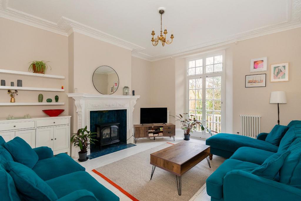 1 C6 R9 ACM - Living Room B.jpg