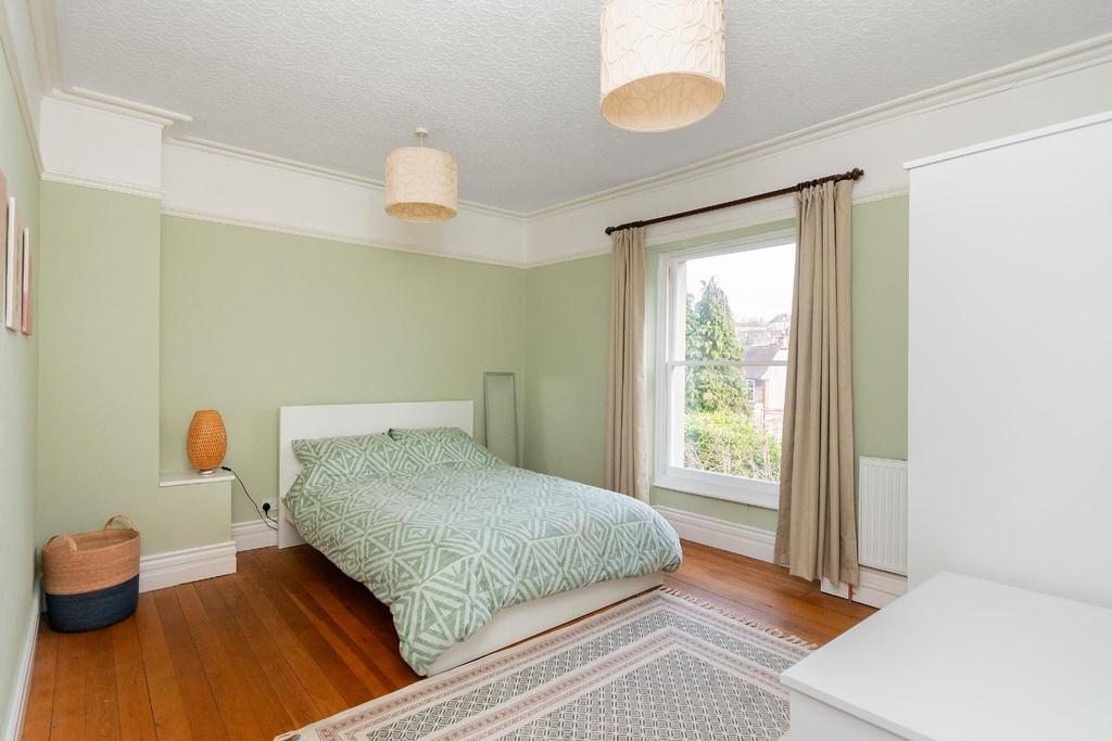 1 C6 R9 ACM - Bedroom I.jpg