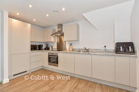 1 bedroom apartment for sale, William Belt Road, Crawley, Pease Pottage, West Sussex