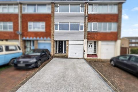 4 bedroom terraced house for sale, Broadview Avenue, Rainham, Kent, ME8