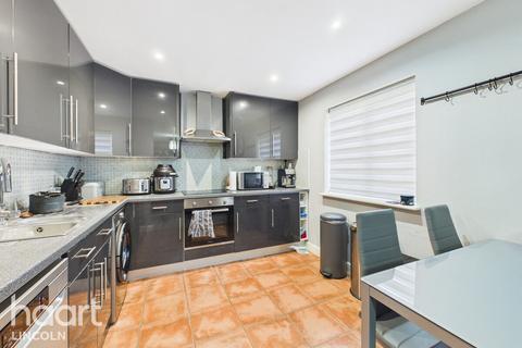 2 bedroom flat for sale, Beech Street, Lincoln