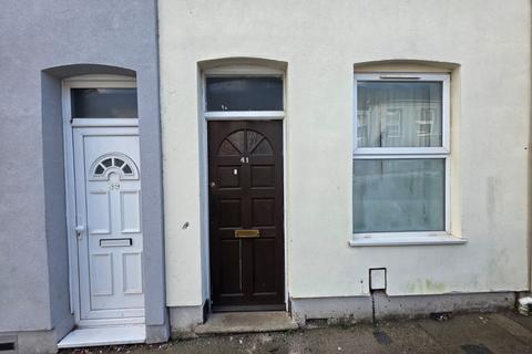 Hampton Road, Luton, Bedfordshire