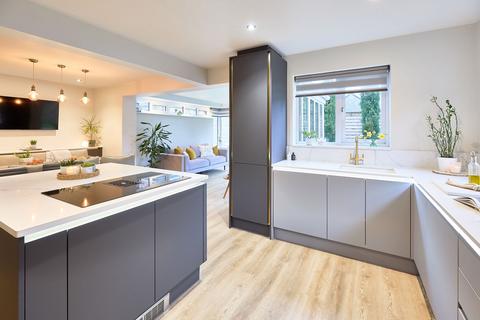 5 bedroom detached house for sale, Selby Road, Leeds LS25