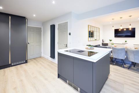 5 bedroom detached house for sale, Selby Road, Leeds LS25