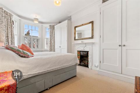 undefined, Heythorp Street, London
