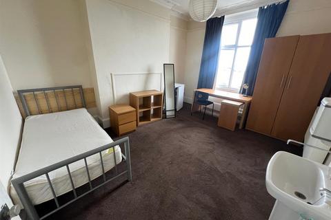 1 bedroom in a house share to rent, Powis Grove, Brighton