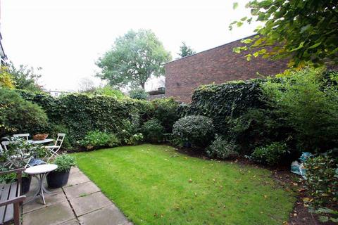 2 bedroom flat to rent, Acol Road, South Hampstead NW6
